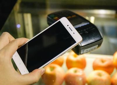 1299元高顏值！OPPO A37上手簡評 讓人拿起就放不下的移動支付設備